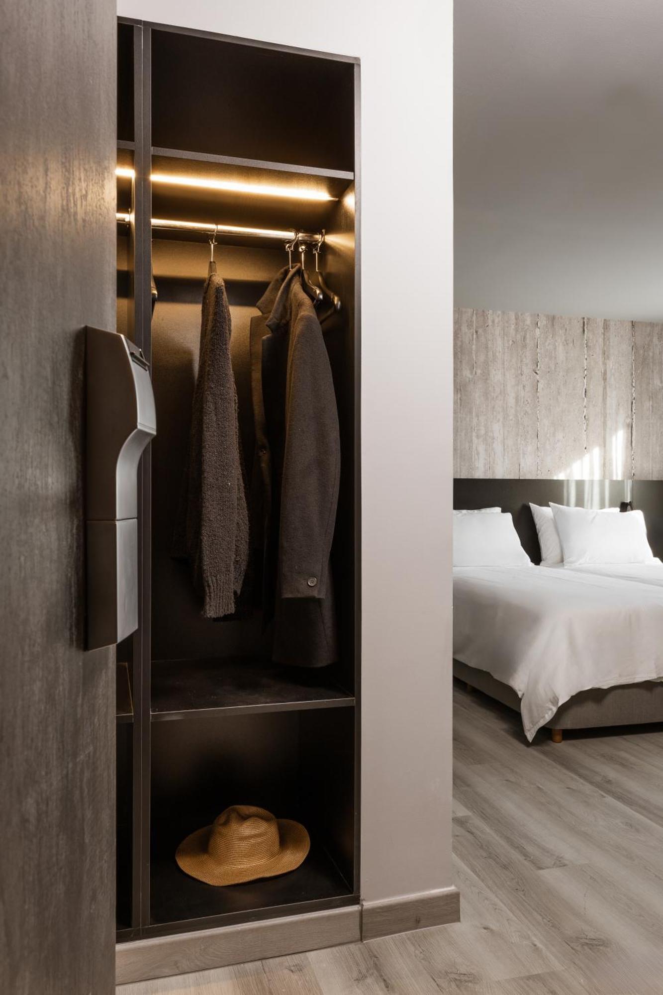 Alassia Hotel Athén Kültér fotó